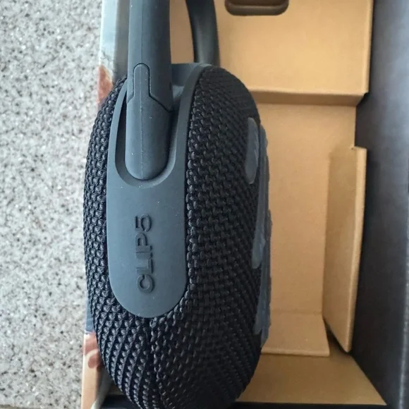 JBL Black and Orange Portable Speaker - Picture 4 of 7